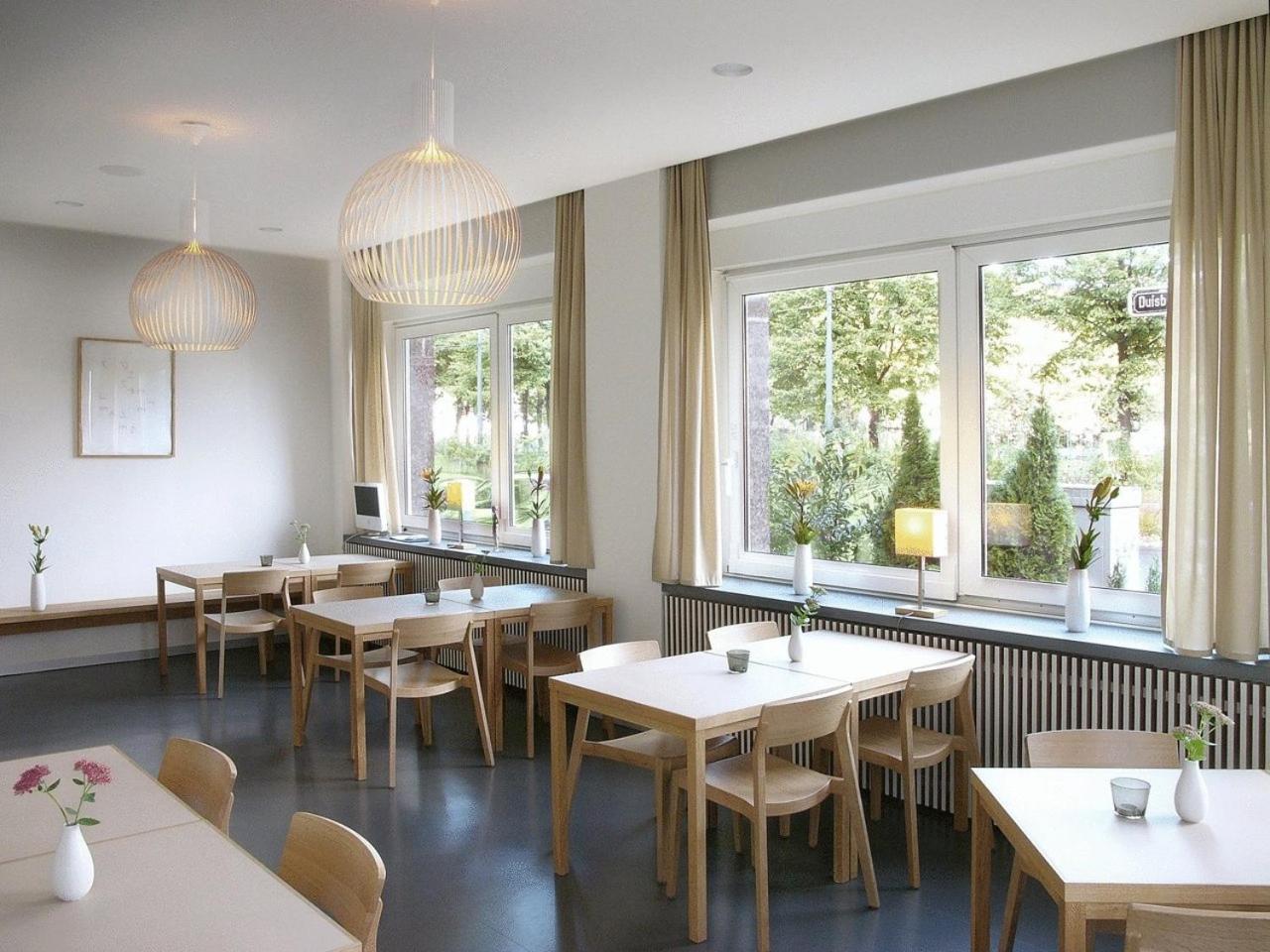 Art Hotel Ufer Dusseldorf Exterior photo