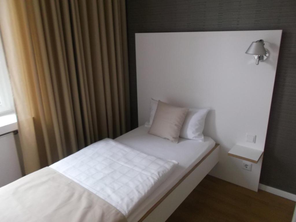 Art Hotel Ufer Dusseldorf Exterior photo
