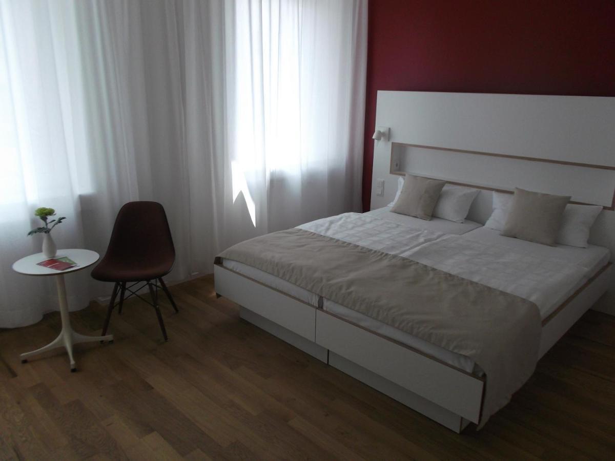 Art Hotel Ufer Dusseldorf Exterior photo