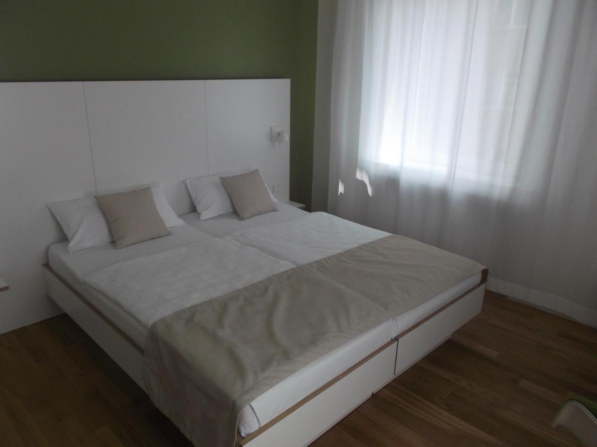 Art Hotel Ufer Dusseldorf Room photo